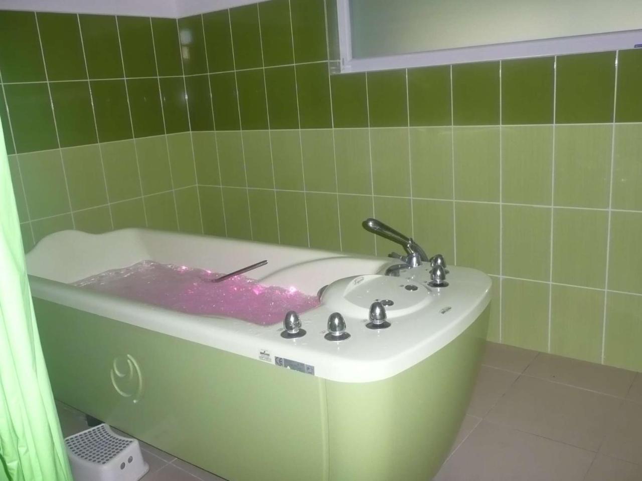 Hotel Pramen - Sivek Hotels ดูจินเซ ภายนอก รูปภาพ