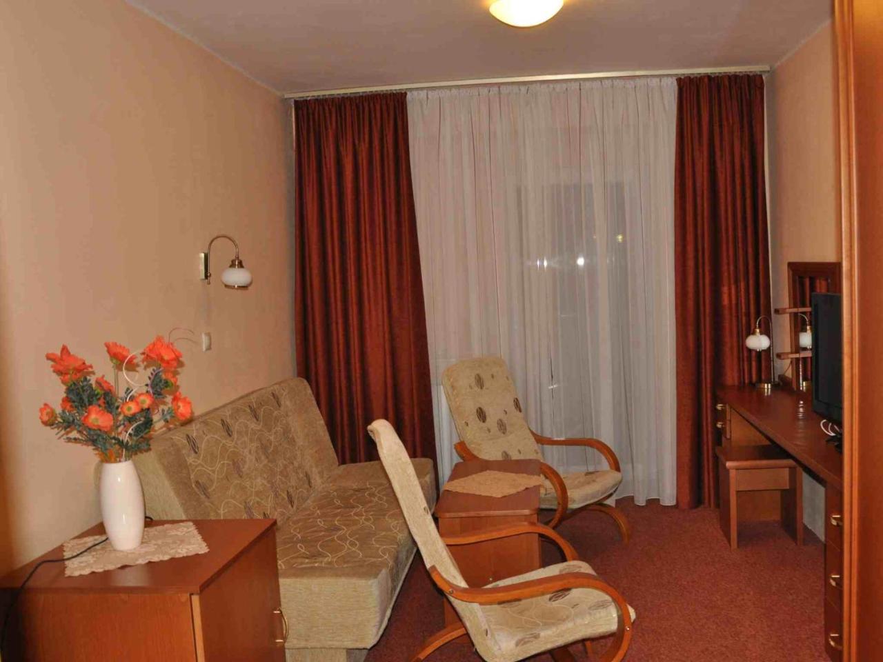 Hotel Pramen - Sivek Hotels ดูจินเซ ภายนอก รูปภาพ