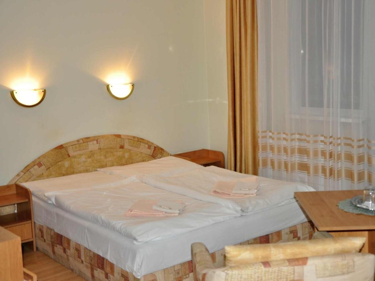 Hotel Pramen - Sivek Hotels ดูจินเซ ภายนอก รูปภาพ