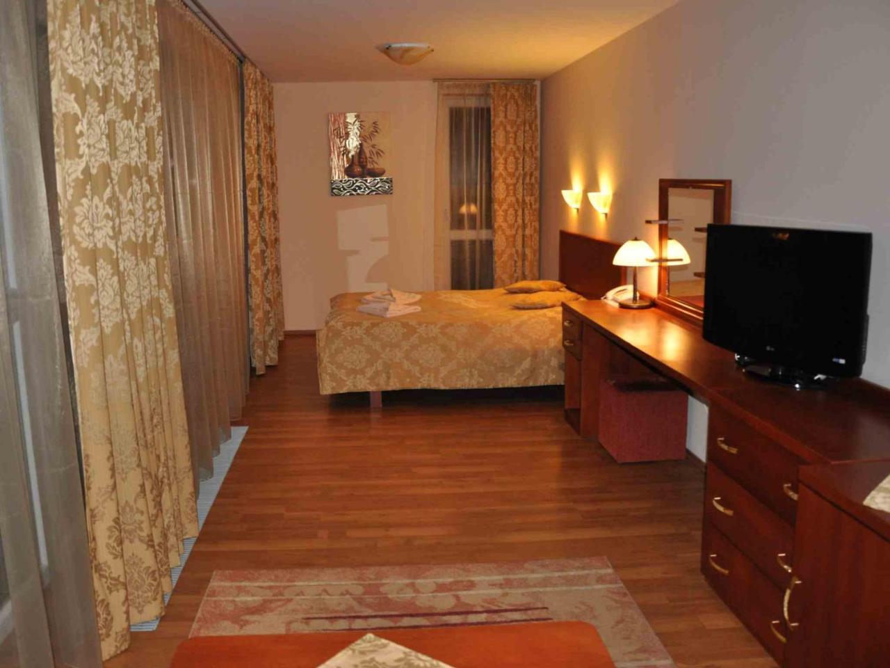Hotel Pramen - Sivek Hotels ดูจินเซ ภายนอก รูปภาพ